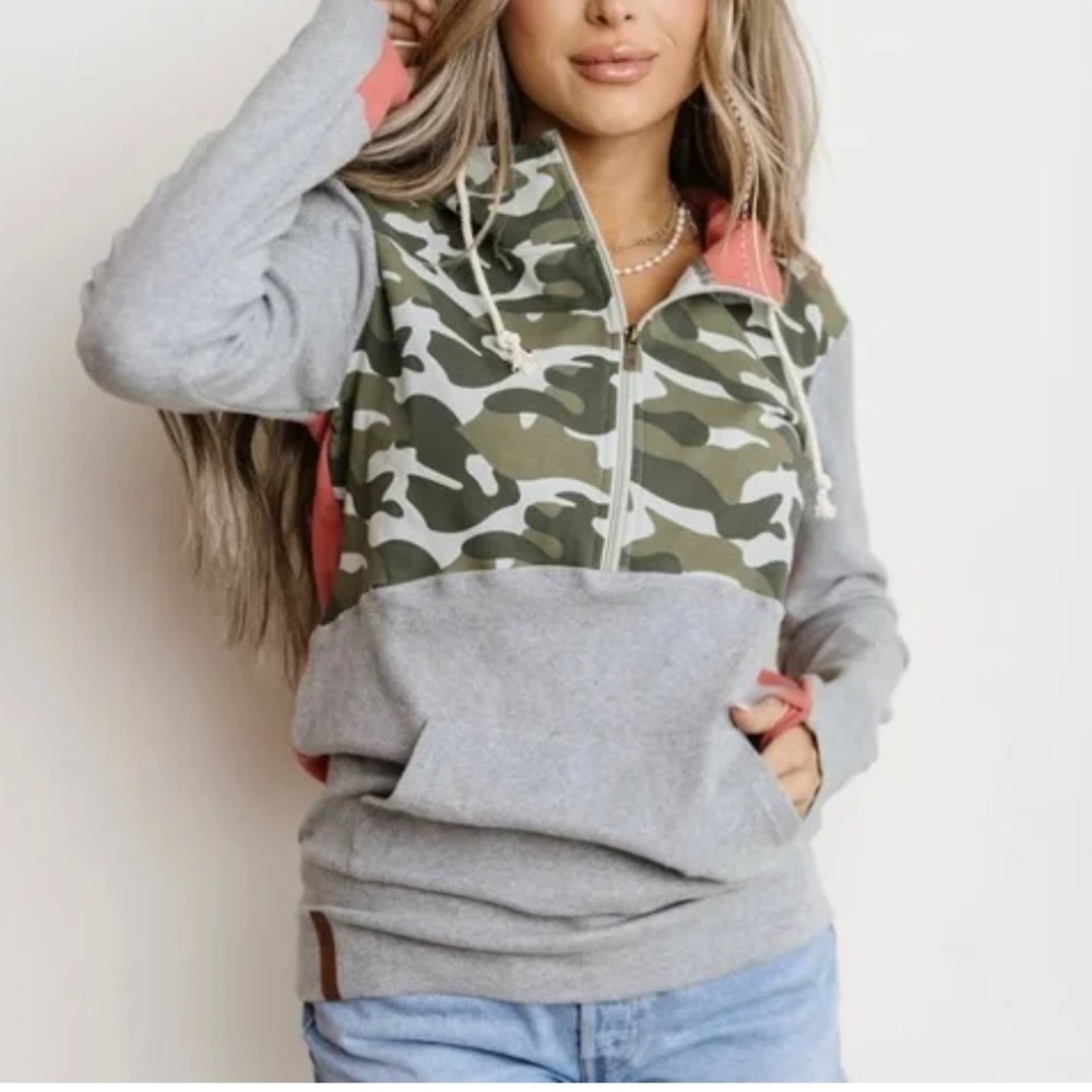 AMPERSAND AVE Gray and Camouflage Hoodie